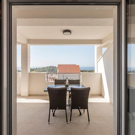 Hvar De Luxe Apartments ฮวาร์ ภายนอก รูปภาพ