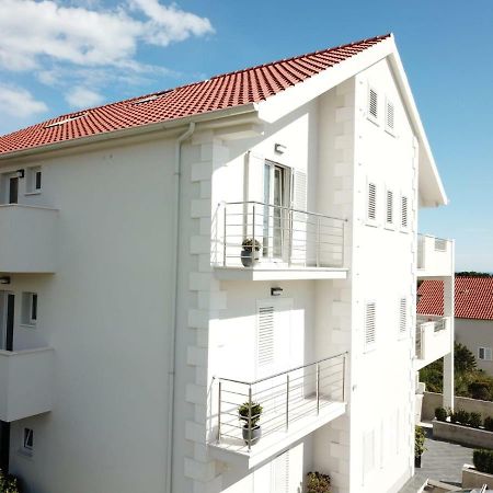 Hvar De Luxe Apartments ฮวาร์ ภายนอก รูปภาพ