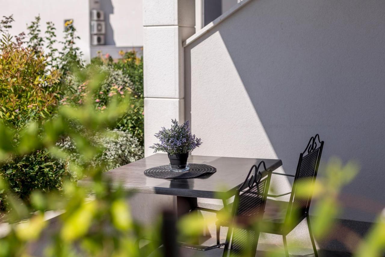 Hvar De Luxe Apartments ฮวาร์ ภายนอก รูปภาพ