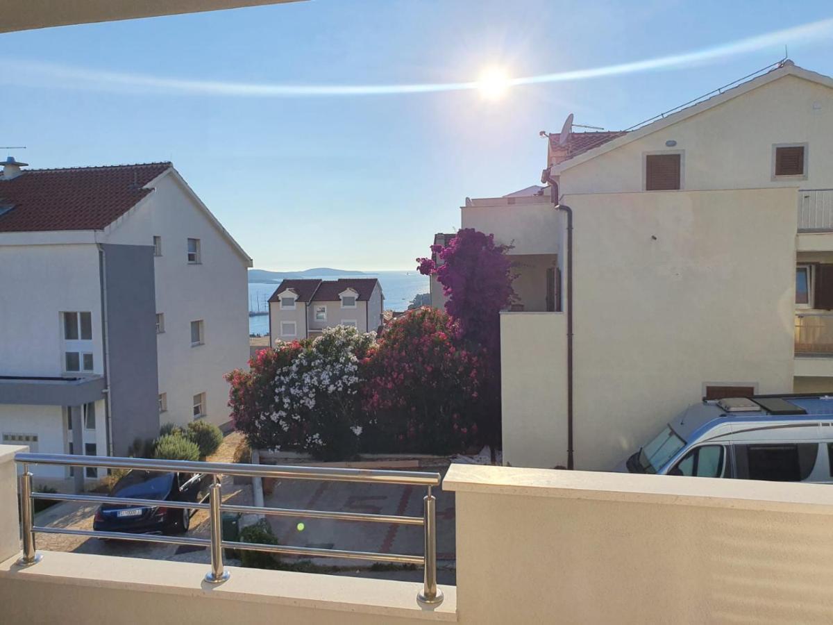 Hvar De Luxe Apartments ฮวาร์ ภายนอก รูปภาพ