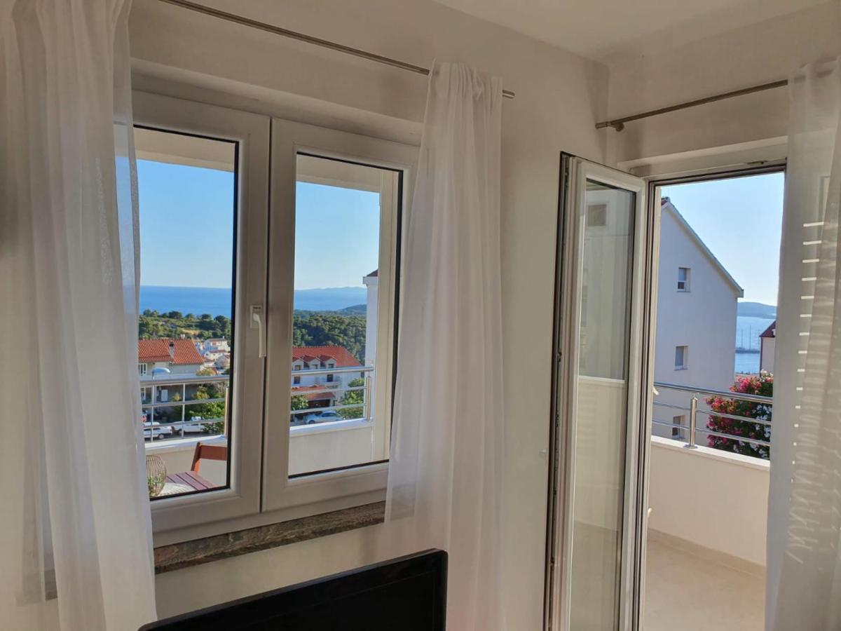Hvar De Luxe Apartments ฮวาร์ ภายนอก รูปภาพ