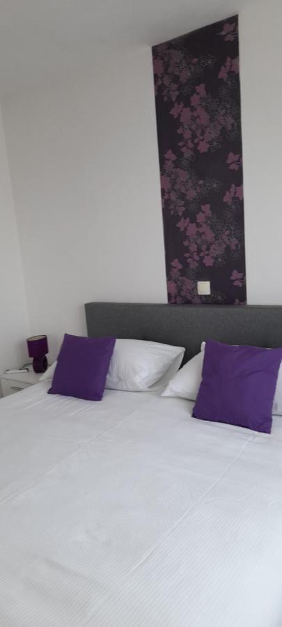 Hvar De Luxe Apartments ฮวาร์ ภายนอก รูปภาพ