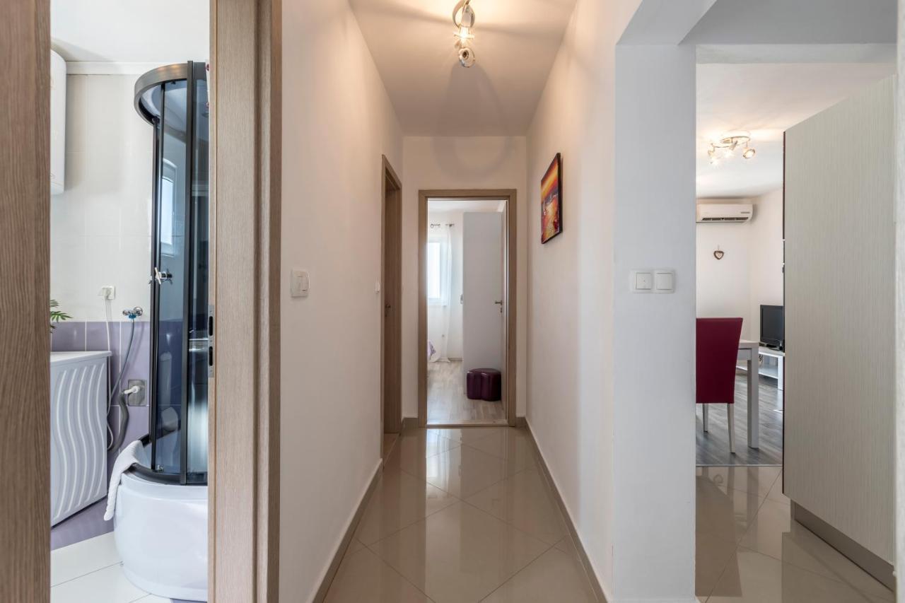 Hvar De Luxe Apartments ฮวาร์ ภายนอก รูปภาพ