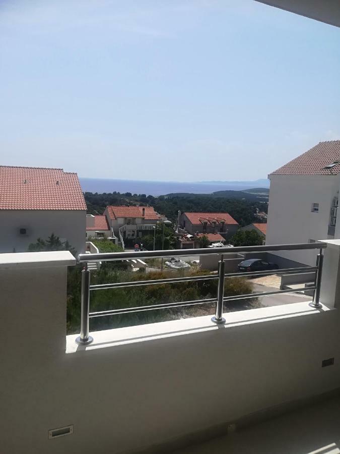 Hvar De Luxe Apartments ฮวาร์ ภายนอก รูปภาพ